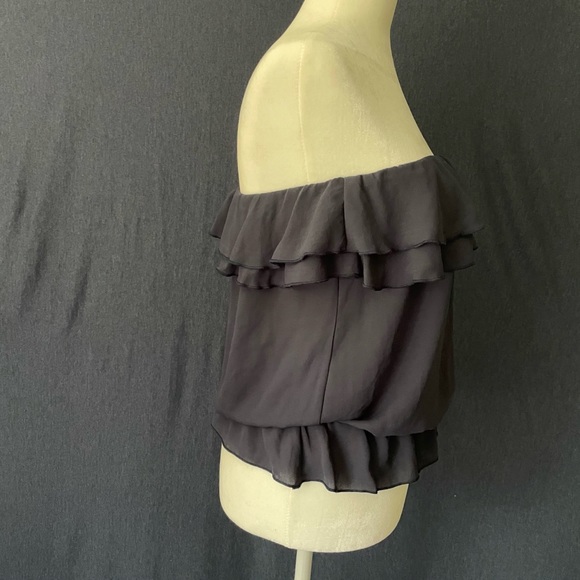 Strapless Ruffle Blouse - Picture 2 of 4